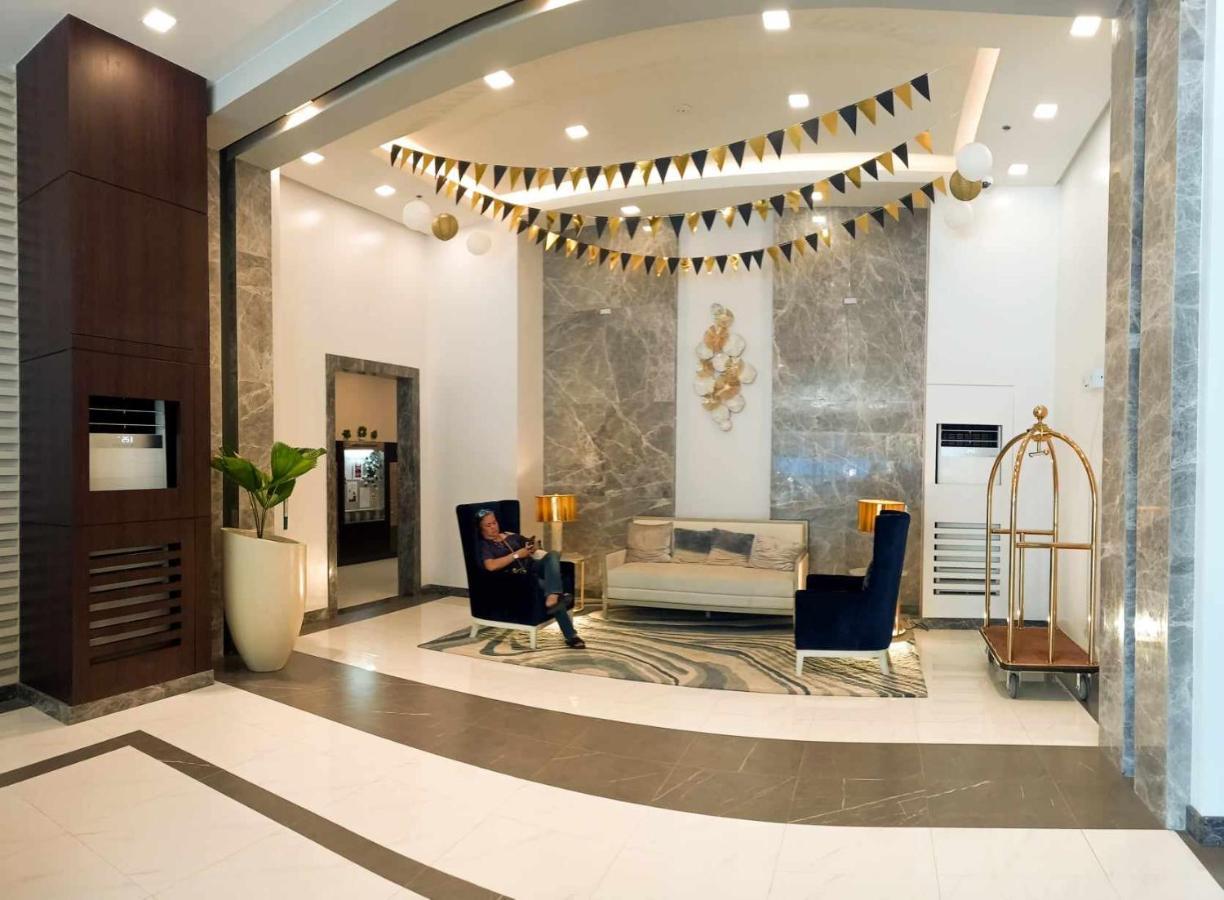 1Br With Extra Room At One Regis- Megaworld Bacolod Ngoại thất bức ảnh